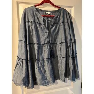 Sundance Tiered Peasant style Ruffled top Sz L Denim color
